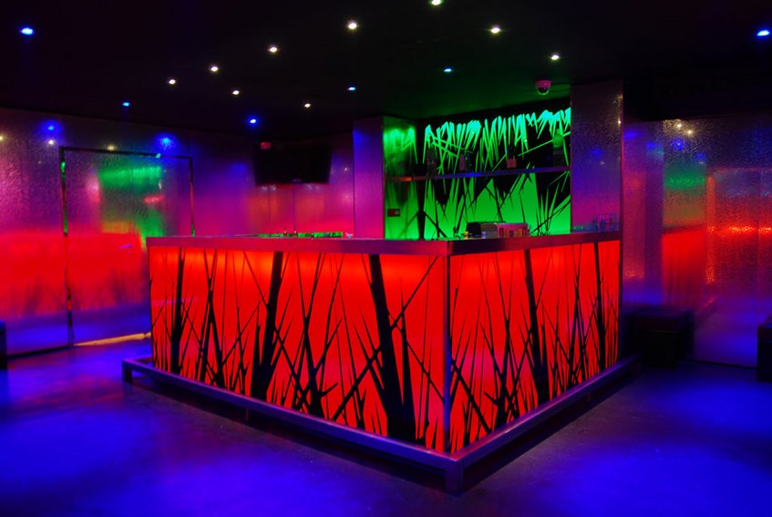 Bar Le Mistral - Aix en Provence - Installation Lumière par Sonopro