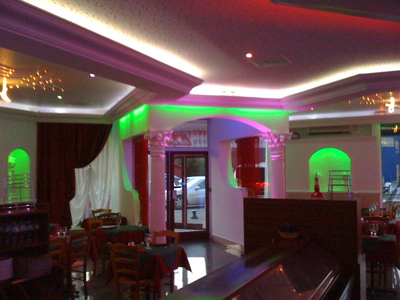 Restaurant Di Trévi installation lumière LED Déco par Sonopro plan de campagne