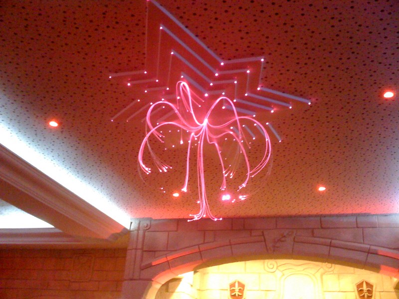 Restaurant Di Trévi installation lumière LED Déco par Sonopro plan de campagne