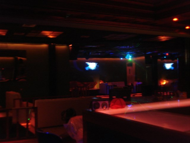 Discothèque Douala Cameroun - Installation Lumière par Sonopro